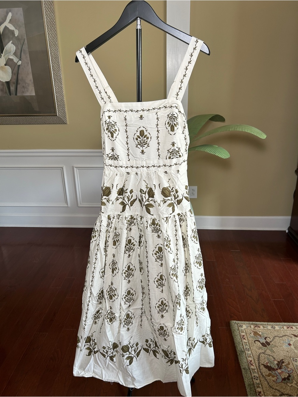 Moon River Botanical Print Sleeveless Drop-Waist Midi Dress - Picture 3 of 3